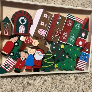 BNWT Mud Pie Boutique Christmas Village Wood Toy Building Set for ages 3+!